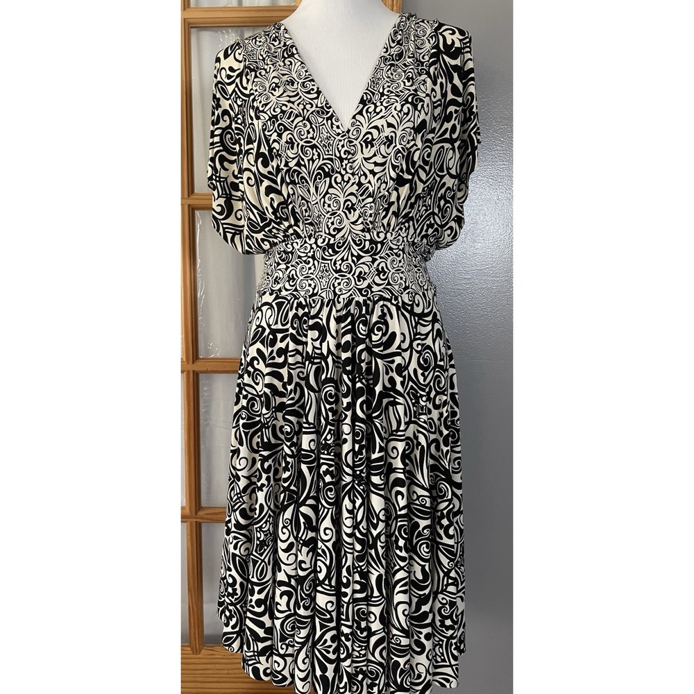 Laundry By Design Floral Mini Dress Sz L Black Ivory V Neck Shirred Modern Chic